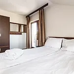 Oda ve Kahvaltı Baltik Park 3*