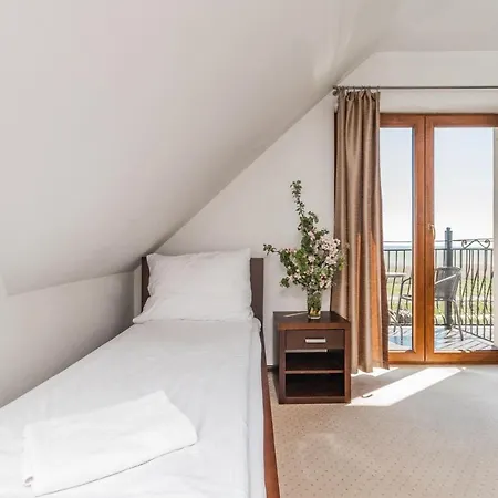 Baltik Park Bed & Breakfast 3*